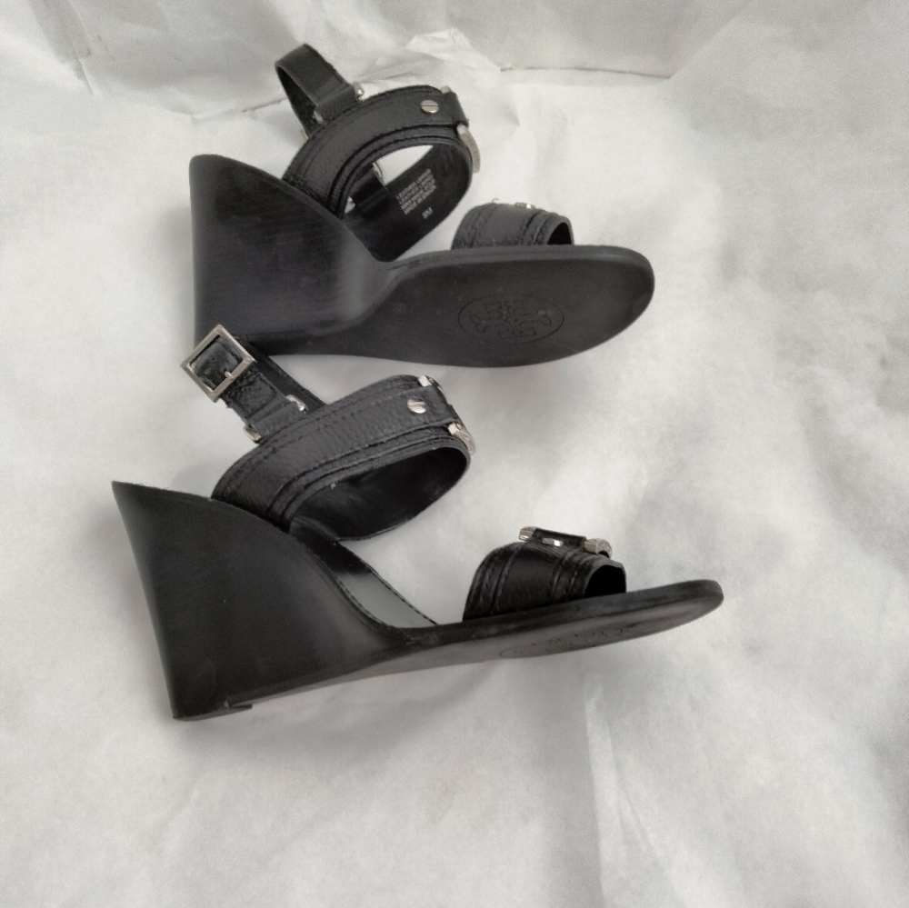 Tory Burch Carys Leather Wedges size 9M